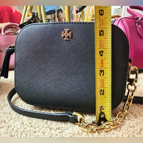 Tory Burch Emerson Round Crossbody Black Saffiano Gold Chain with tag - Picture 3 of 15